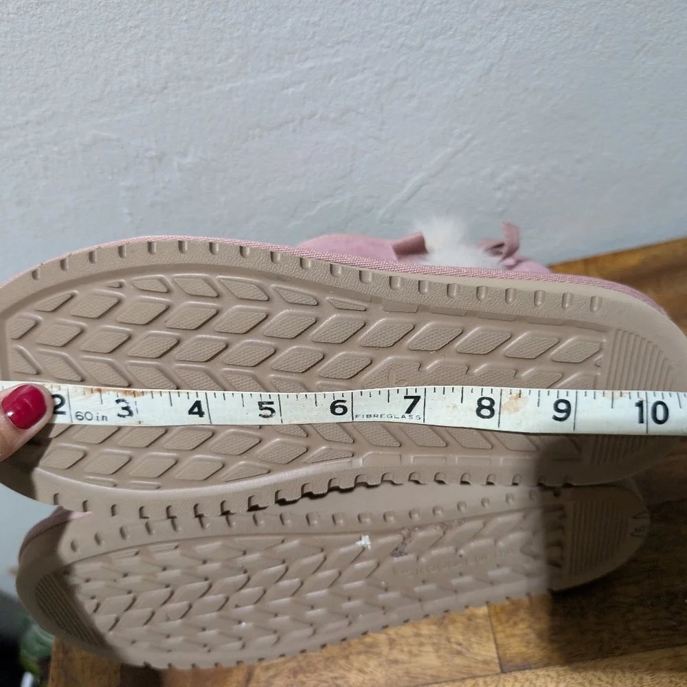 Koolaburra by UGG Women's‎ Victoria Mini Fashion Boot Size 8 Euc